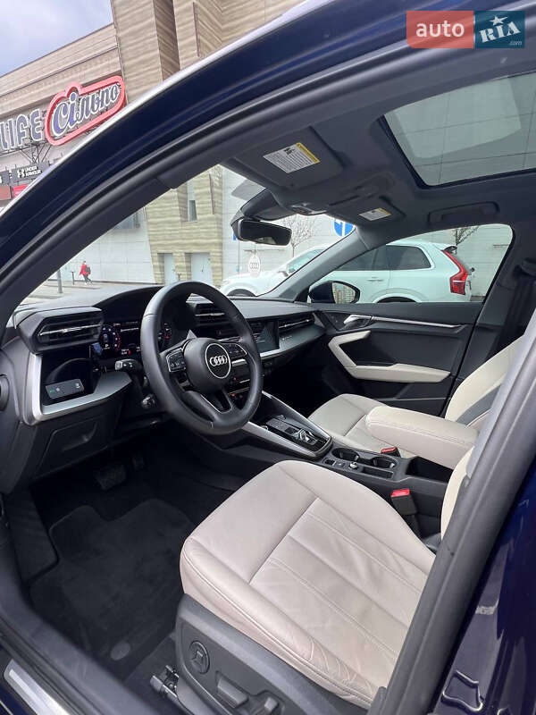 Седан Audi A3 2022 в Львове
