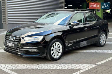 Седан Audi A3 2015 в 