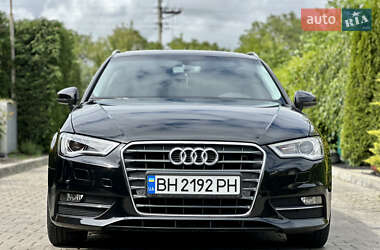 Хэтчбек Audi A3 2016 в 