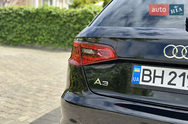 Хэтчбек Audi A3 2016 в 