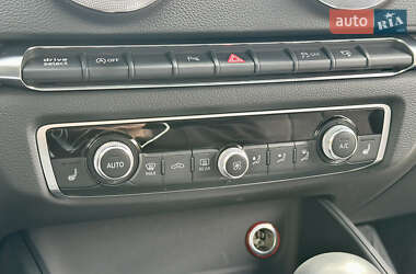 Хэтчбек Audi A3 2016 в 