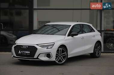 Хэтчбек Audi A3 2022 в 