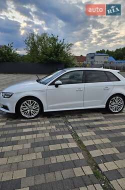 Хэтчбек Audi A3 2018 в 