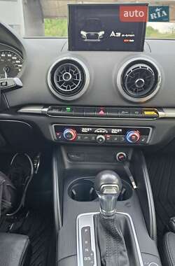 Хэтчбек Audi A3 2018 в 