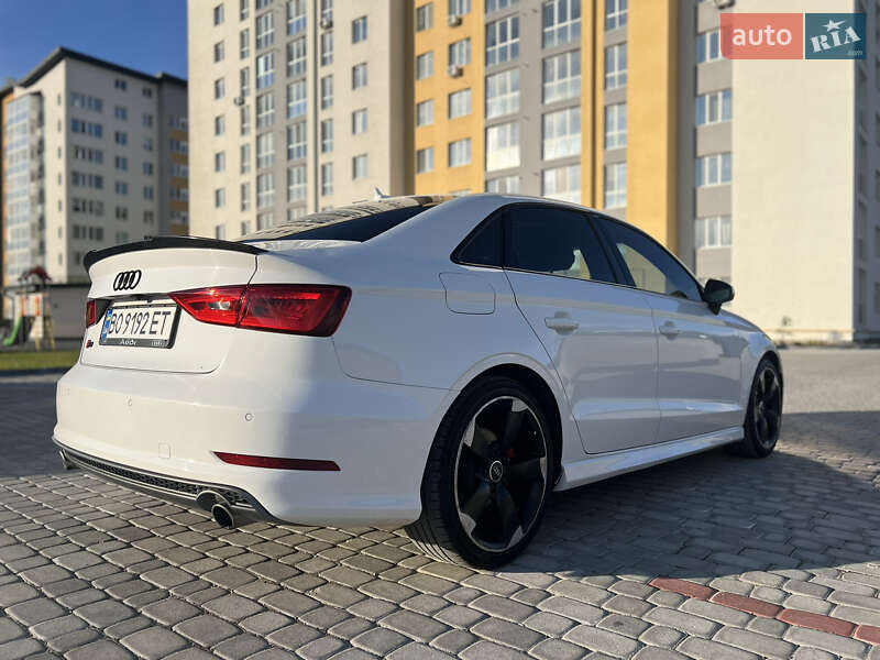 Седан Audi A3 2015 в Тернополі