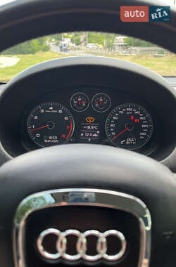Хэтчбек Audi A3 2012 в 