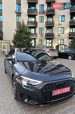 Седан Audi A3 2023 в 
