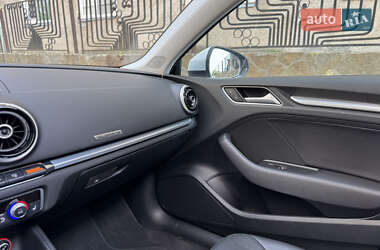 Седан Audi A3 2014 в 
