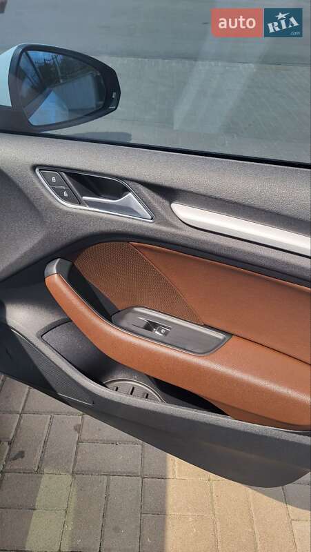 Седан Audi A3 2016 в Киеве