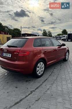 Хэтчбек Audi A3 2012 в 