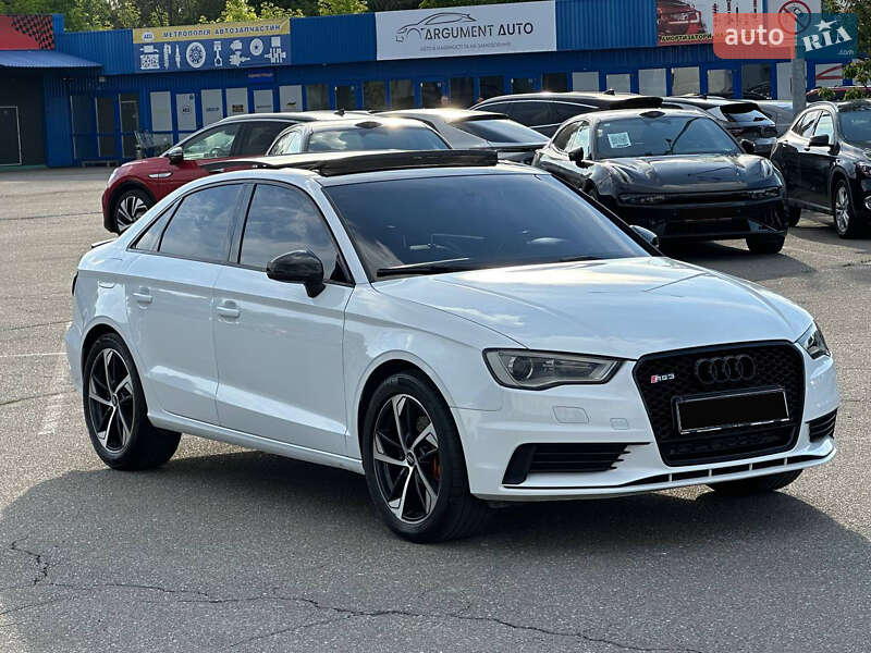Седан Audi A3 2015 в 