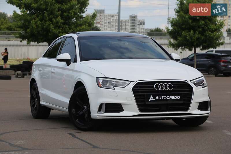 Седан Audi A3 2018 в 