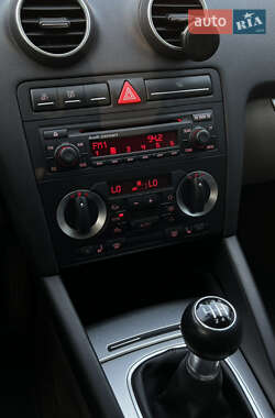 Хэтчбек Audi A3 2005 в 