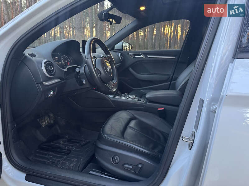 Седан Audi A3 2015 в Киеве