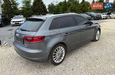 Хэтчбек Audi A3 2014 в 