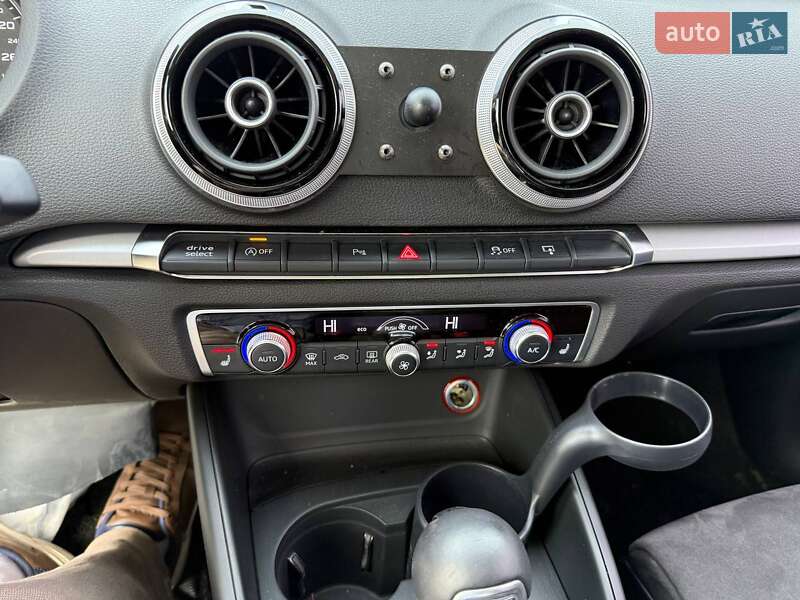 Хэтчбек Audi A3 2014 в Львове
