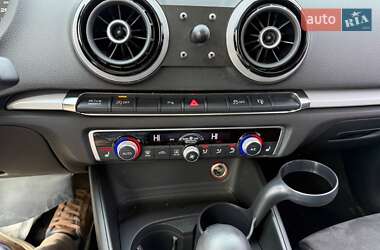 Хэтчбек Audi A3 2014 в 