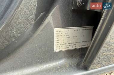 Хэтчбек Audi A3 2014 в 