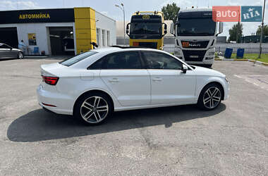 Седан Audi A3 2016 в 