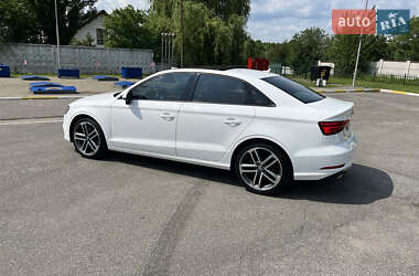 Седан Audi A3 2016 в 
