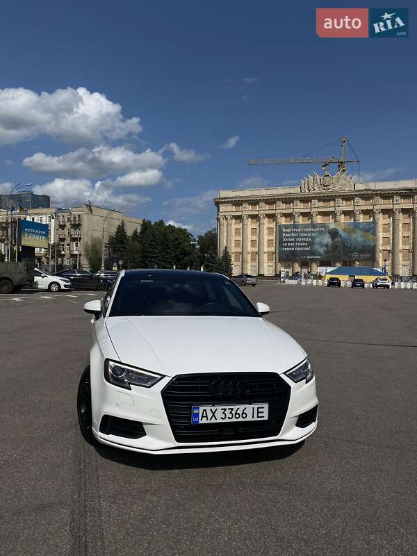 Седан Audi A3 2019 в 