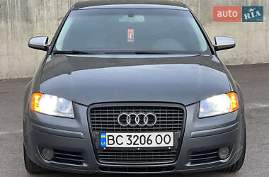 Хэтчбек Audi A3 2005 в 