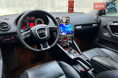 Хэтчбек Audi A3 2005 в 