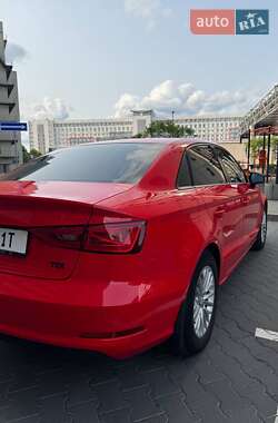 Седан Audi A3 2016 в 