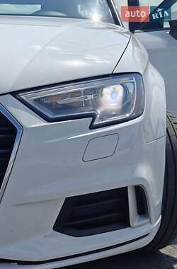 Седан Audi A3 2017 в 
