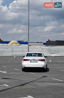 Седан Audi A3 2017 в 