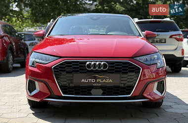 Седан Audi A3 2022 в 