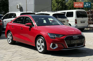 Седан Audi A3 2022 в 
