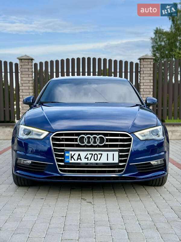 Седан Audi A3 2014 в 
