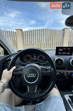 Седан Audi A3 2014 в 