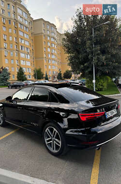 Седан Audi A3 2016 в 