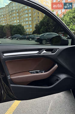 Седан Audi A3 2016 в 