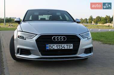 Седан Audi A3 2016 в 