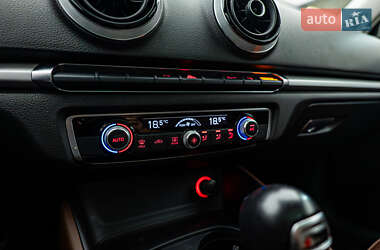 Седан Audi A3 2015 в 