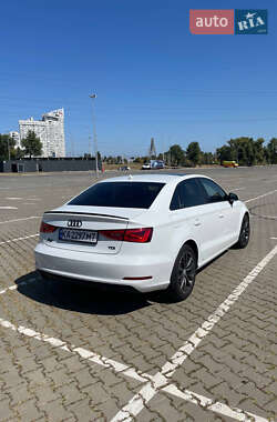 Седан Audi A3 2016 в 