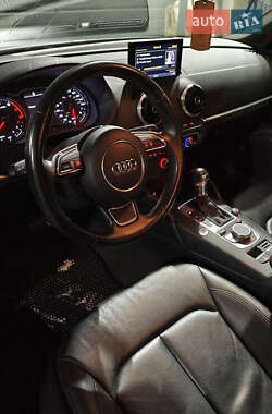Седан Audi A3 2015 в 