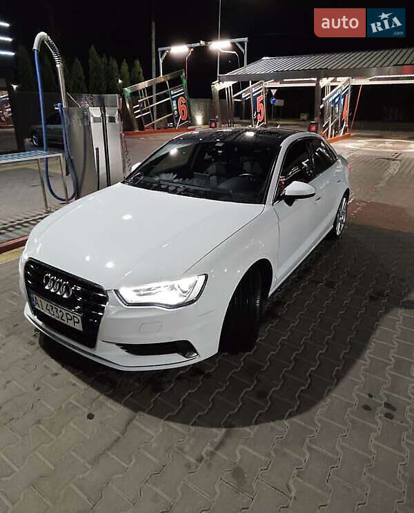 Седан Audi A3 2015 в 