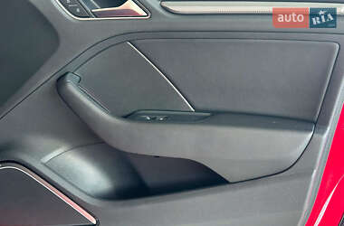 Хэтчбек Audi A3 2017 в 
