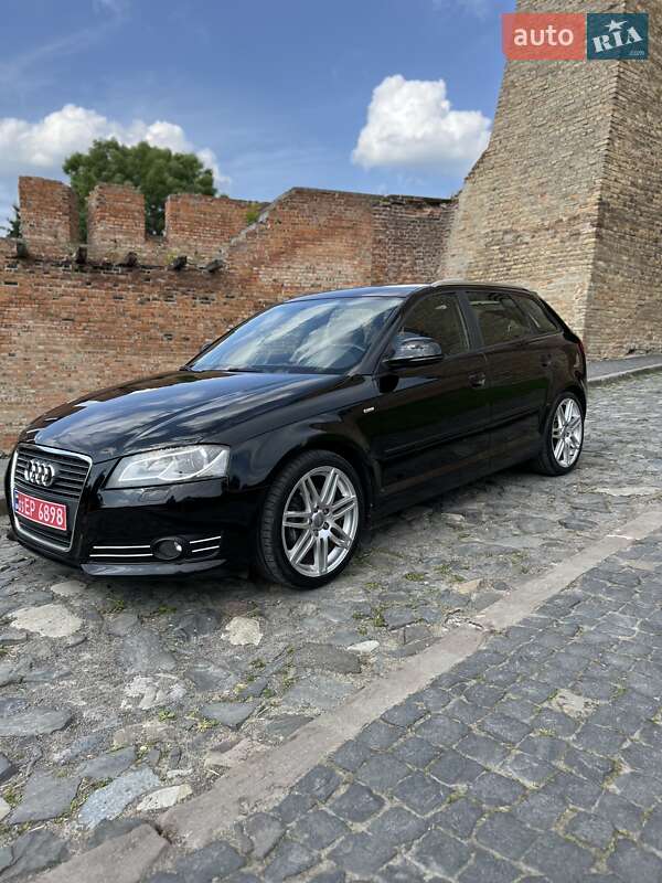 Хэтчбек Audi A3 2009 в 