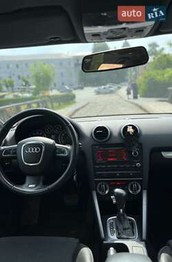 Хэтчбек Audi A3 2009 в 