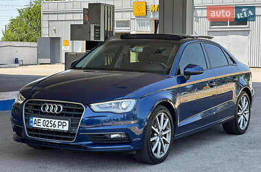 Седан Audi A3 2015 в 