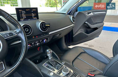 Седан Audi A3 2015 в 