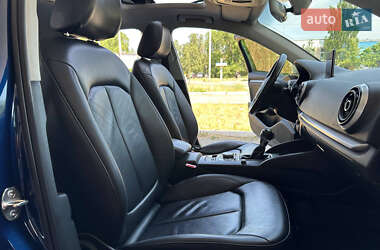Седан Audi A3 2015 в 