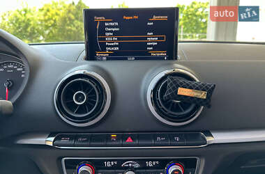 Седан Audi A3 2015 в 