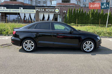 Седан Audi A3 2015 в 