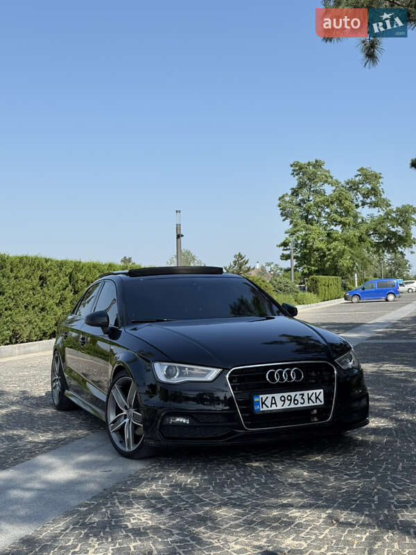 Седан Audi A3 2015 в 